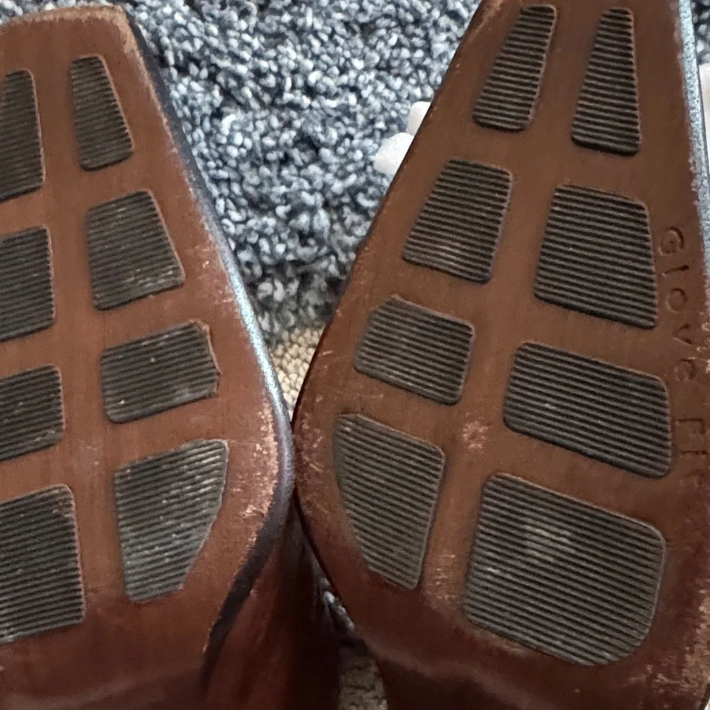 Antonio Melani Embossed Brown Leather Mules - Picture 7 of 8